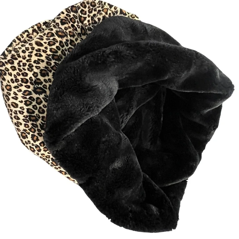 Susan Lanci Cuddle Cup Cheetah 3-in-1 Piece Luxury Pet Pamper Tumble Blanket Bed